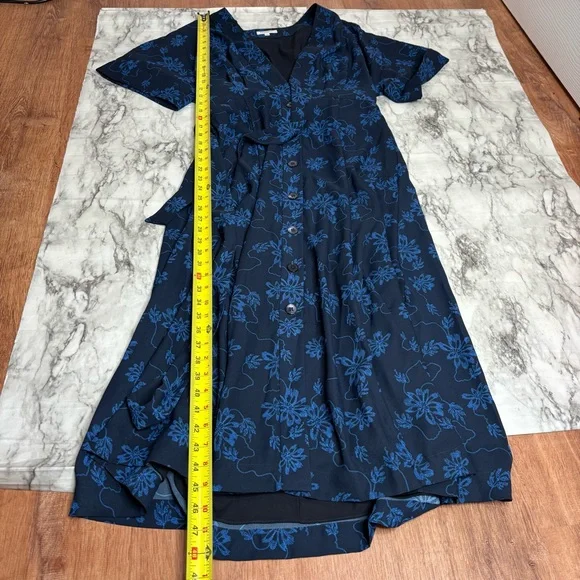EQUIPMENT Blue Floral Print Wrap Tie Kimono Midi Button Up Dress v neck size 6 - Picture 8 of 9